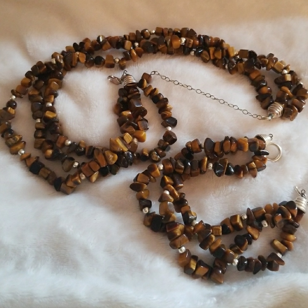 Stone triple string Brown Necklace and Bracelet